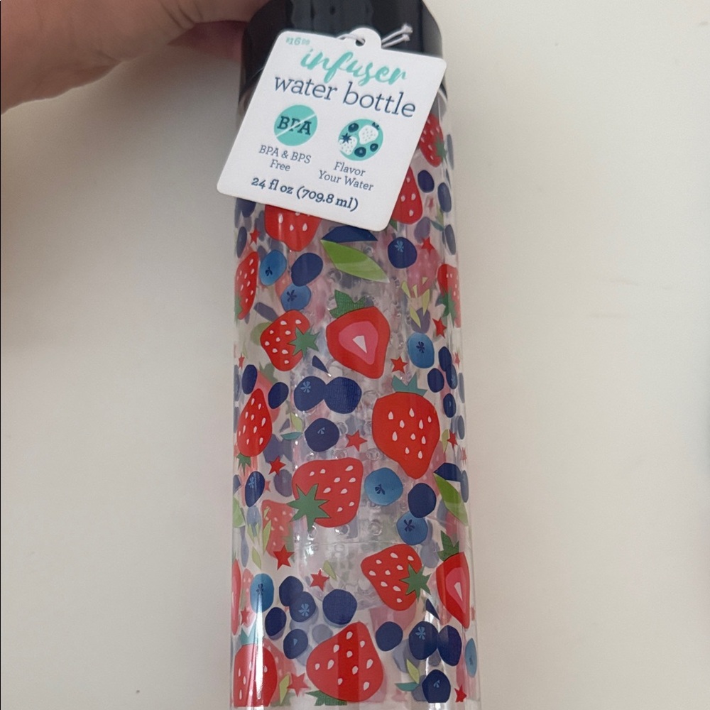 NWT ZTA Infuser Water Bottle with Strawberry design